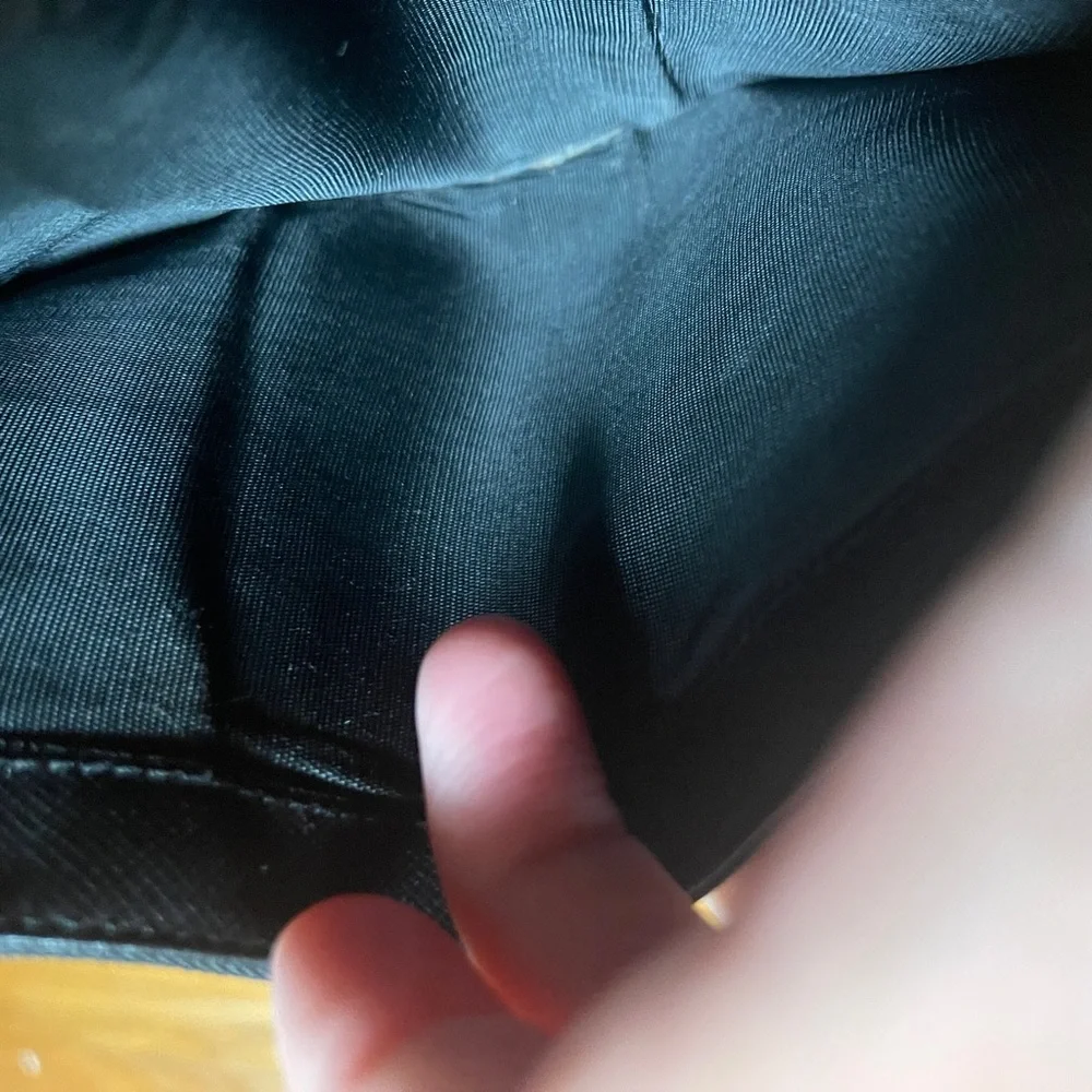 Sold!   ❌ Prada nylon wallet black bifold authentic leather - Picture 6 of 16